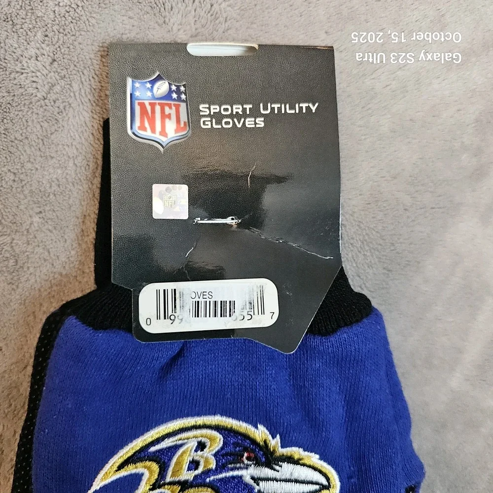 BALTIMORE RAVENS NFL Sport‎  Utility Gloves w/ PVC Gripper Dots, One-Size - NEW!